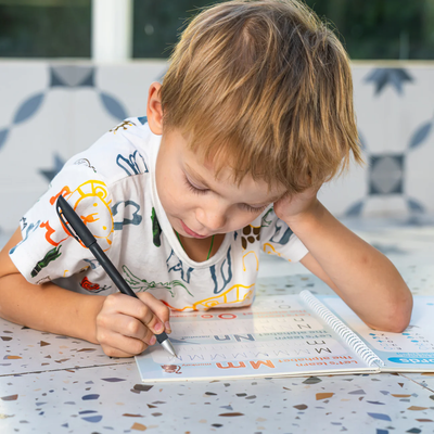 nylyCas™ – Handwriting Practice Kit