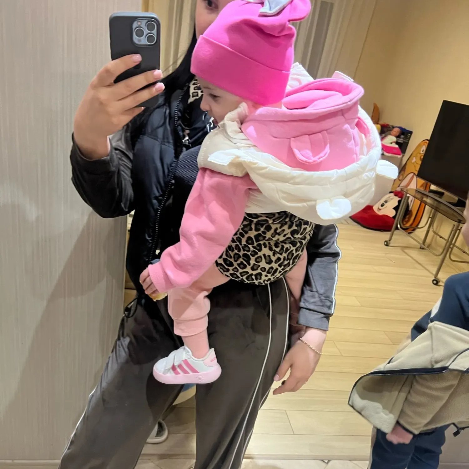 🤗 Makes Carrying Feel Like Cuddling